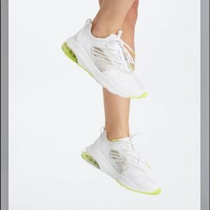 Fabletics air 1 performance sneaker white/neon 10 NWT